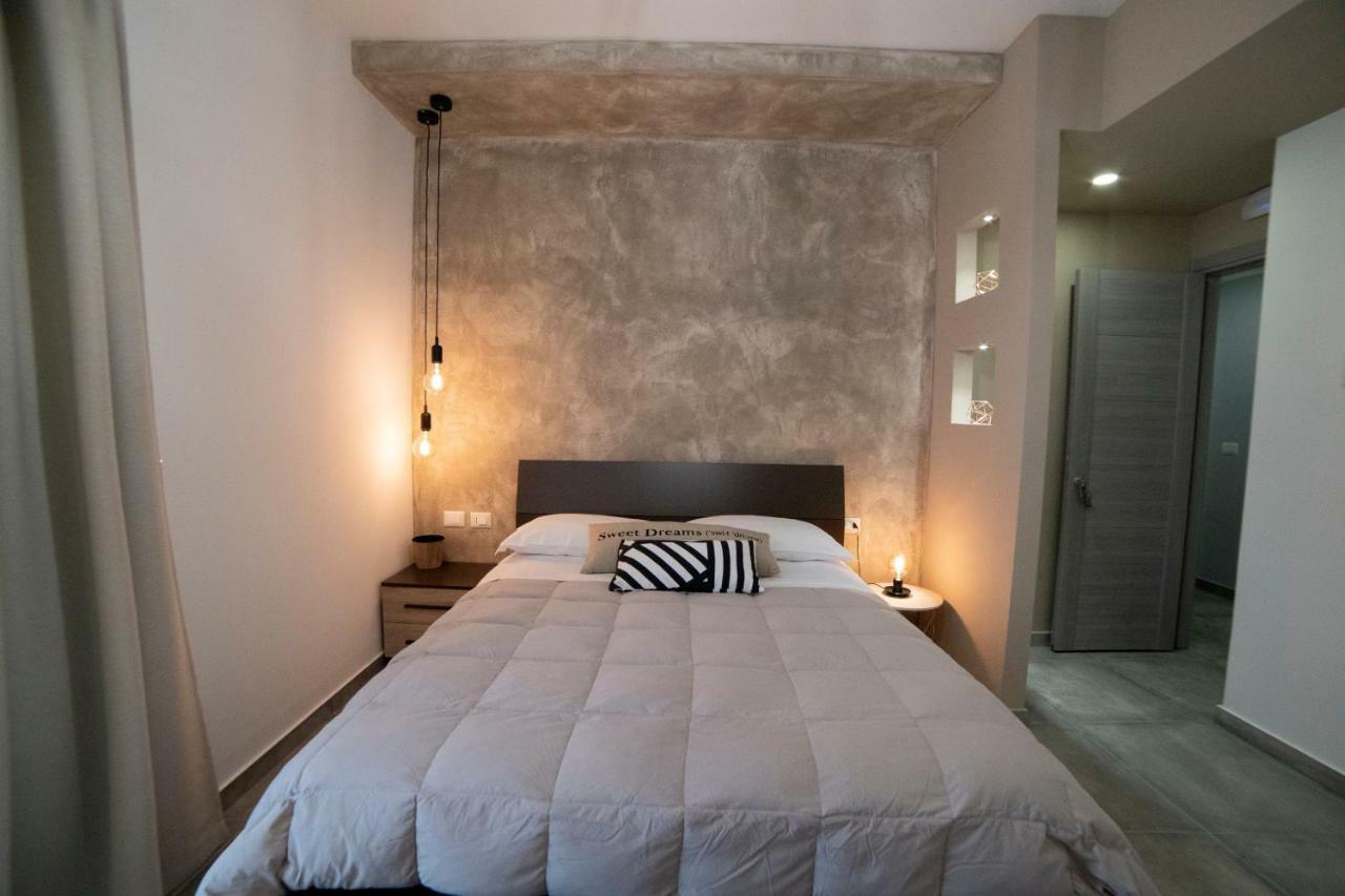Anna & Alfredo Bed And Breakfast 제프라나에트니아 외부 사진